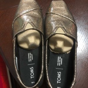 Gold Crackle Shimmer Toms Worn Once